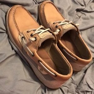 gently worn Sperrys